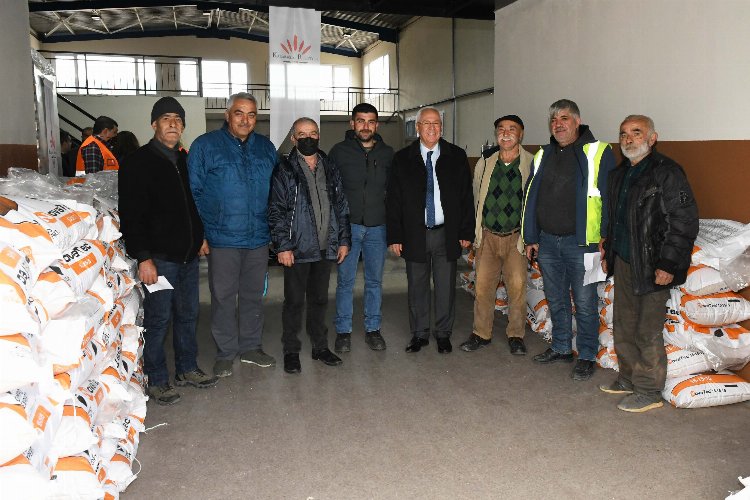 Karabağlar üreticinin yanında -