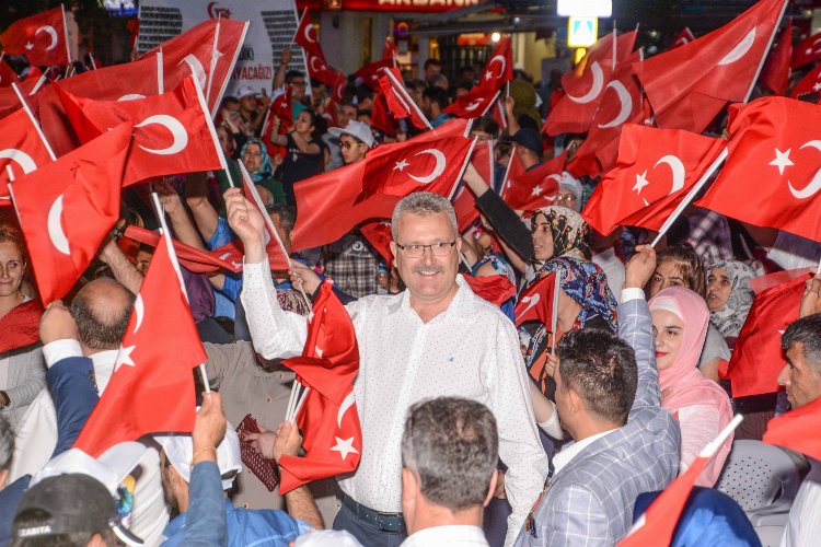 Karacabey 15 Temmuz’da tek yürek olacak -