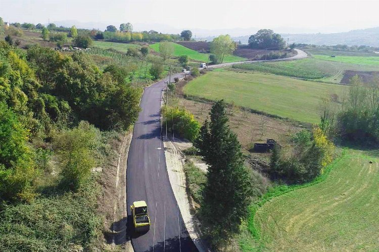 Karamürsel’de 4 köyü birbirine bağlayan yol asfaltlandı -