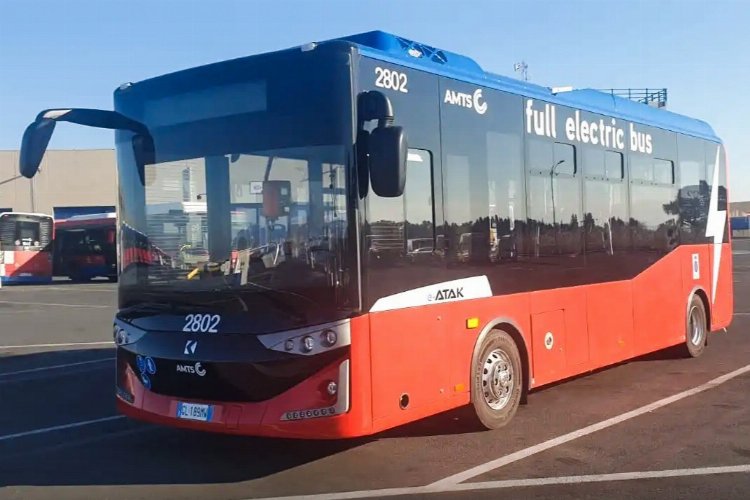 Karsan’dan İtalya’ya İlk e-ATAK Teslimatı! -