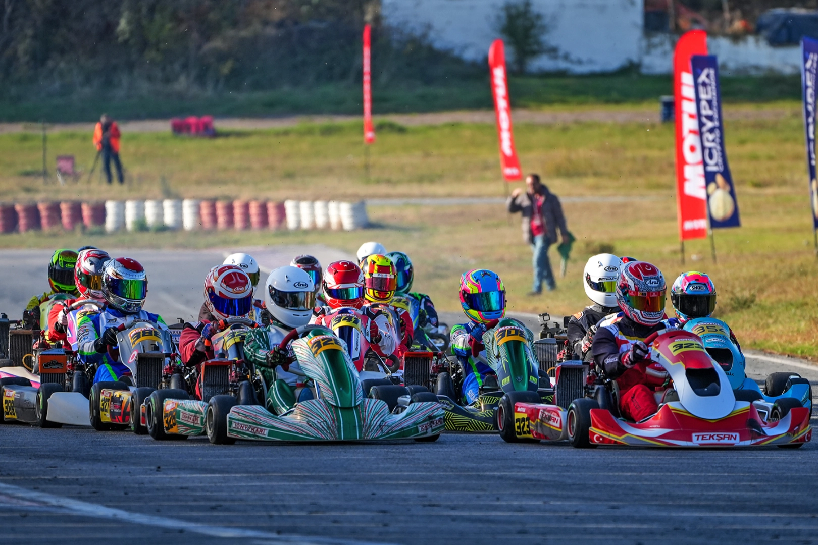 Karting son ayakta büyük çekişme -
