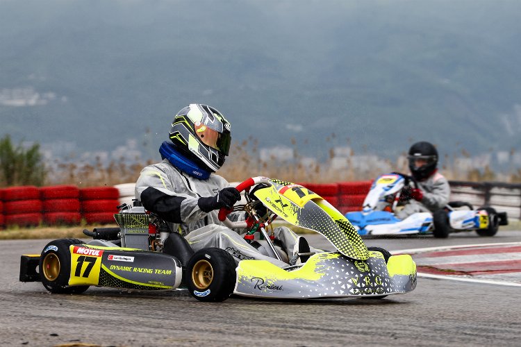 Kartingte sezona renkli açılış -