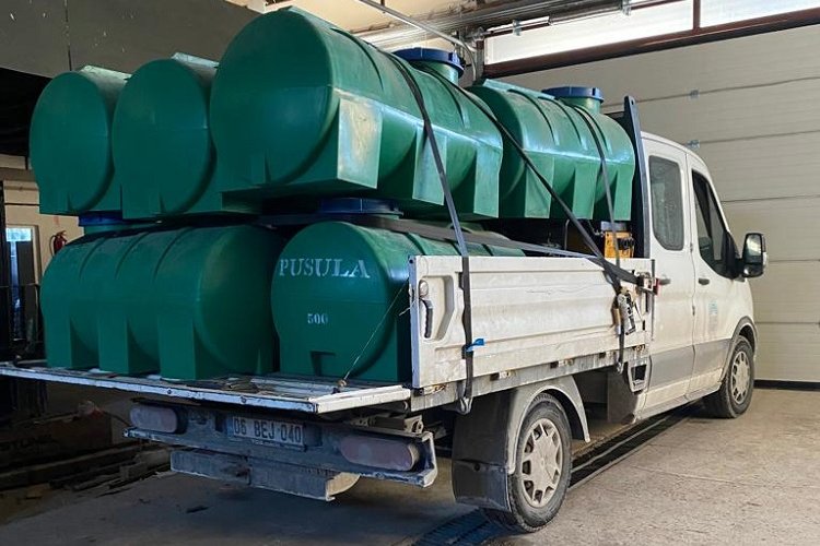 KASKİ'den depremzedelere su deposu desteği -