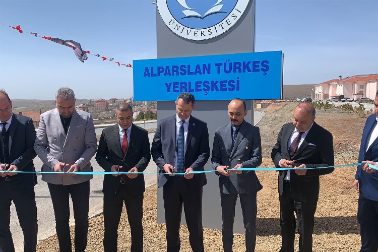 KAYÜ Pınarbaşı Yerleşkesine “Alparslan Türkeş” isminin verilmesiyle ilgili tören düzenlendi -