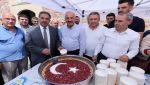 Kaymakam Güler ve Başkan Büyükgöz’den aşure ikramı