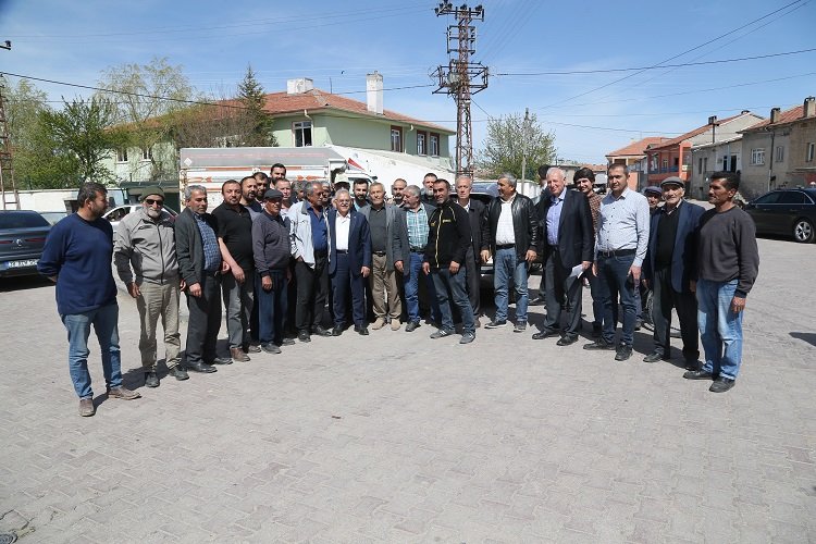 Kayseri Akmescit'e 7 milyon liralık asfalt yatırımı -