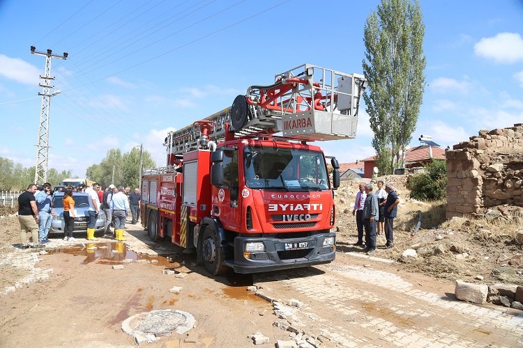 Kayseri Bünyan'da sel baskınına yakından inceleme -