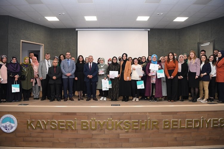 Kayseri Büyükşehir Aile Yaşam Merkezi 20 bin kişiye ulaşıyor -