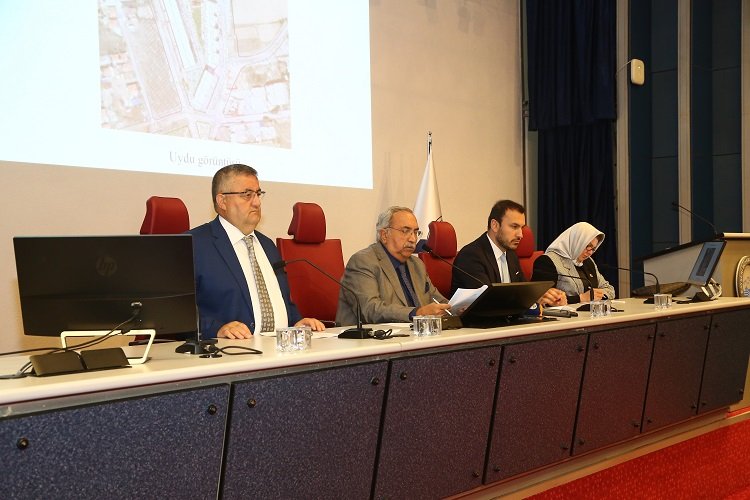 Kayseri Büyükşehir'den 4 ilçeye 44.5 milyon liralık ek bütçe -