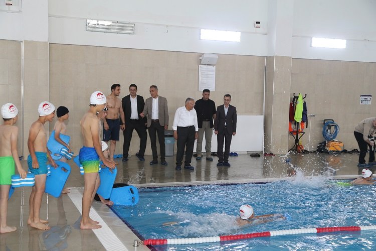 Kayseri Büyükşehir'den Beyazşehir'e sosyal yaşam merkezi -