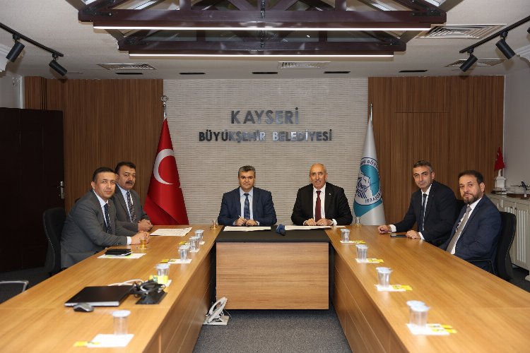 Kayseri Büyükşehir'den esnafa çifte kurs -