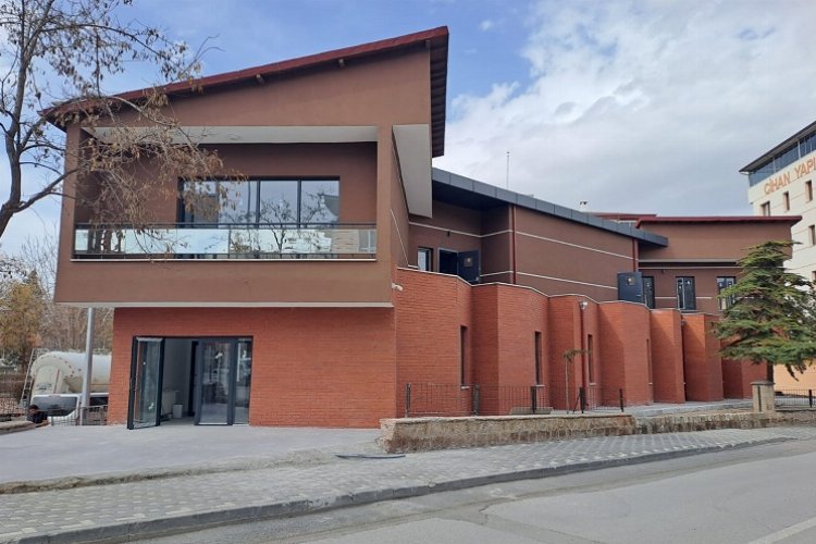 Kayseri Büyükşehir'den iki yeni kütüphane -