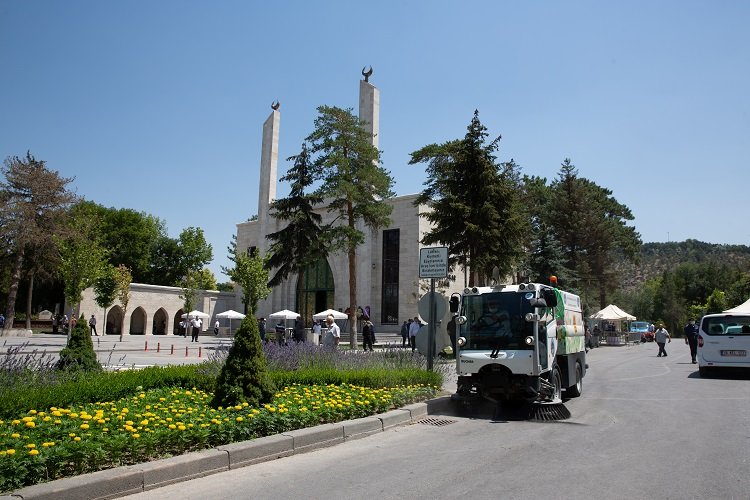Kayseri Büyükşehir'den mezarlıklara ücretsiz servis -