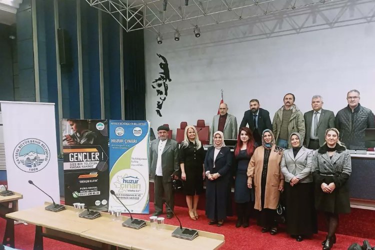 Kayseri Büyükşehir'den muhtarlara eğitim -