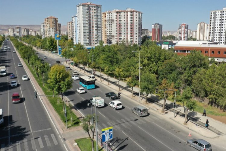 Kayseri Büyükşehir'den yaya ve bisiklet yolu mesaisi -
