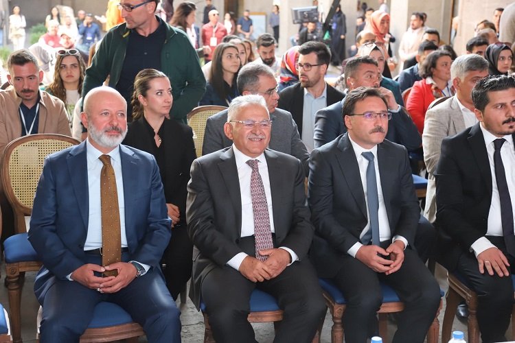 Kayseri Büyükşehir'in ödül onuru -