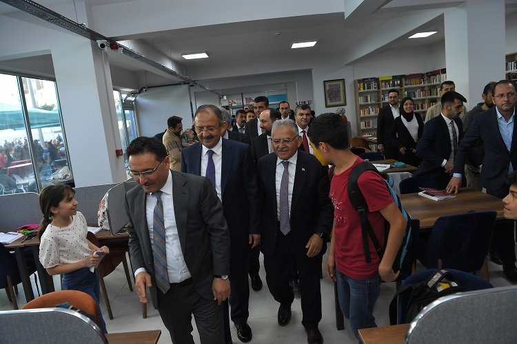 Kayseri Büyükşehir'den 8'nci kütüphane -
