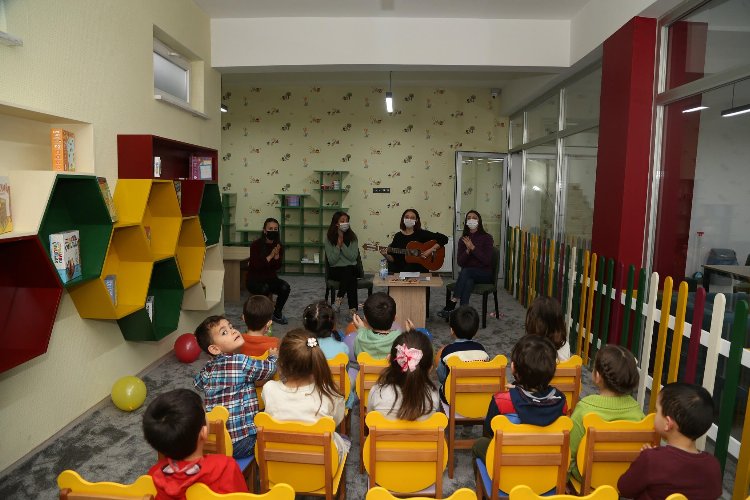 Kayseri Büyükşehir'den miniklere konser -