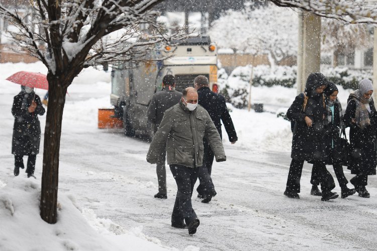 Kayseri Büyükşehir'den ulaşıma ekstra mesai -