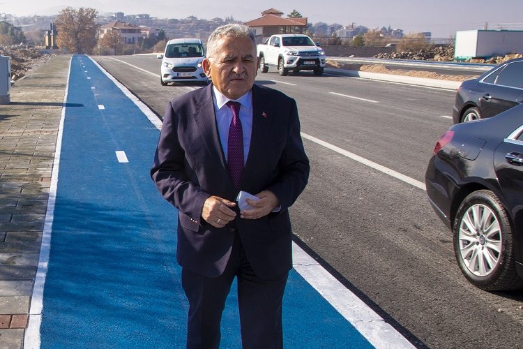 Kayseri Büyükşehir'den yaya ve bisiklet yolu atağı -