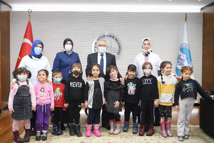Kayseri Büyükşehir'e minik misafirler -