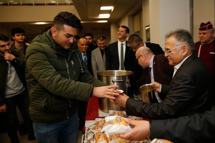 Kayseri'de gençlere 10 milyon porsiyon çorba ikramı -