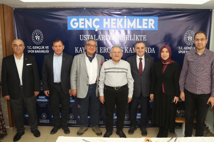 Kayseri'de hekimlerden anlamlı kamp -