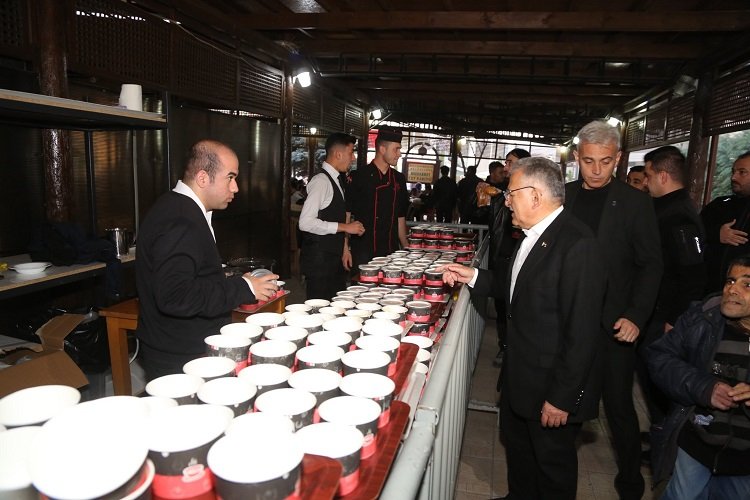 Kayseri'de 'Muhabbet' dolu iftar keyfi -