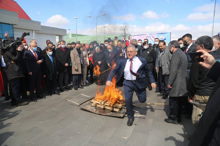 Kayseri'de Nevruz eğlencesi -