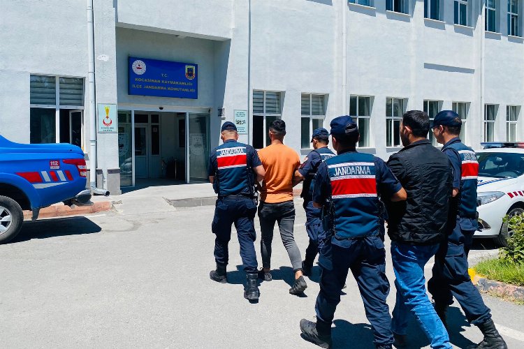 Kayseri'de Suriye uyruklu 2 terörist yakalandı -