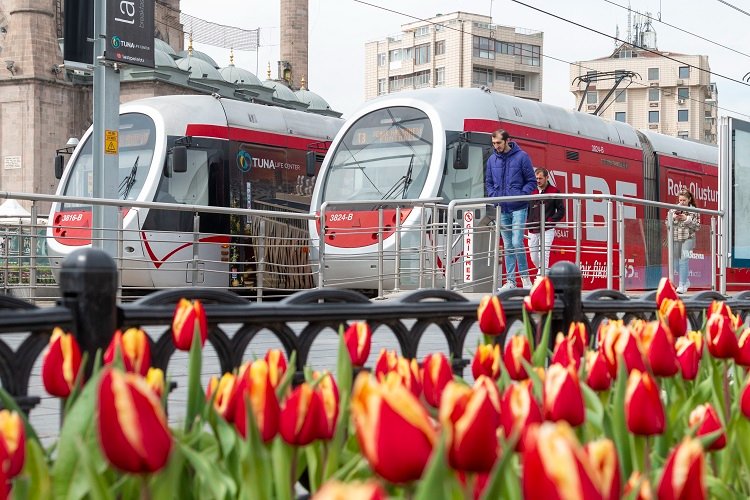 Kayseri'de tramvaydan yoğun mesai -