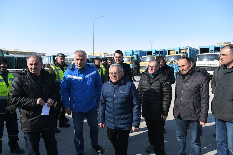Kayseri'den deprem bölgesine ilave destek -