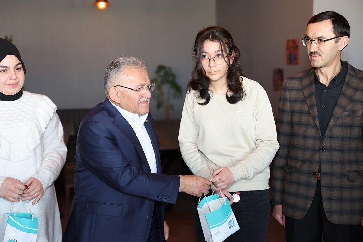 Kayseri Develili öğrencilere 'büyük' ödül -