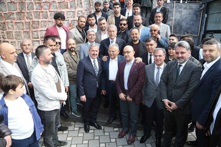 Kayseri dinamikleri hemşerileriyle bayramı kutladı -