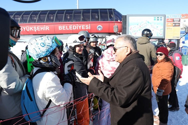 Kayseri Erciyes'in yıldızı parlıyor -