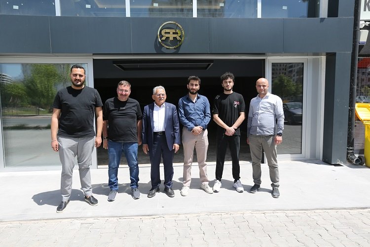 Kayseri esnafına Büyükkılıç'tan ziyaret -