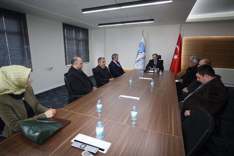 Kayseri Hacılar'da esnaftan başkana ziyaret -