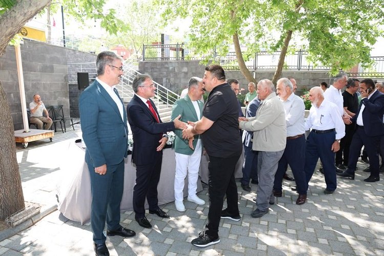 Kayseri Hacılar'da geleneksel bayramlaşma -