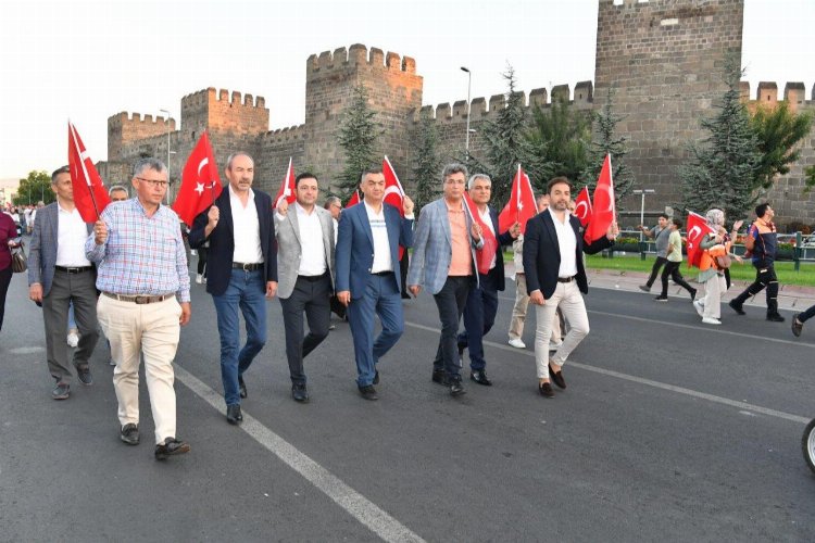 Kayseri iş dünyasından '15 Temmuz' coşkusu -