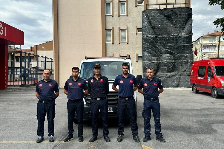 Kayseri itfaiyesi sel mağdurlarının yanında -