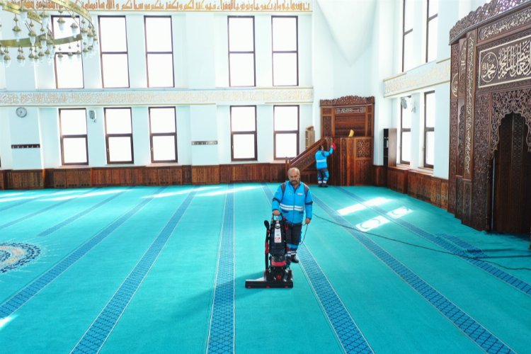 Kayseri Kocasinan'da camiler gül kokuyor -