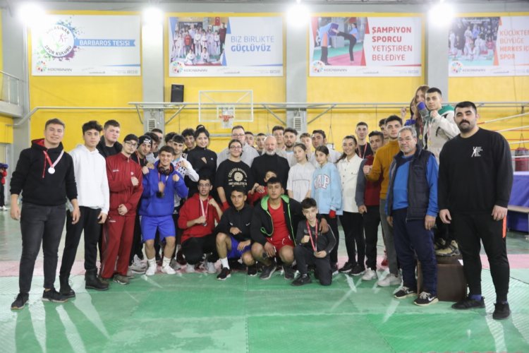 Kayseri Kocasinan'da sporcular tek yumruk -