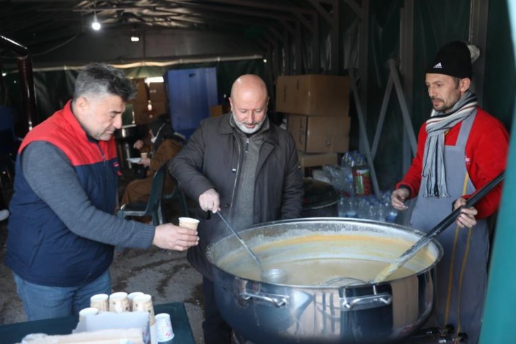 Kayseri Kocasinan depremzedelerin yanında -