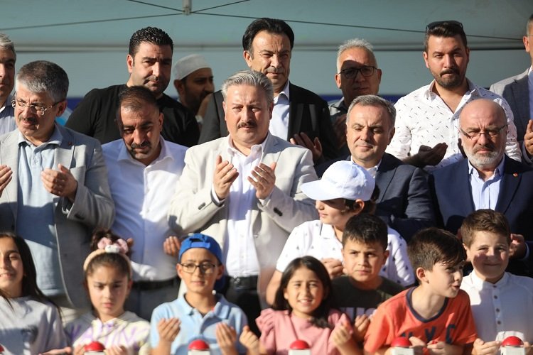 Kayseri Melikgazi 12'nci kütüphanesini açtı -