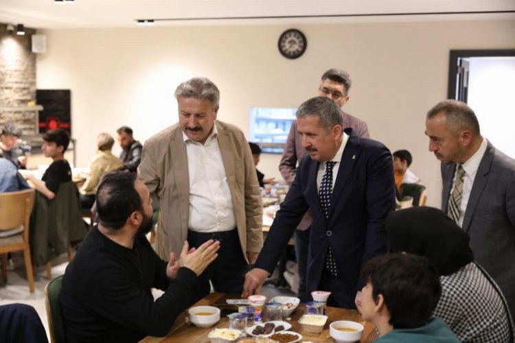 Kayseri Melikgazi'de depremzedeler için iftar programı -