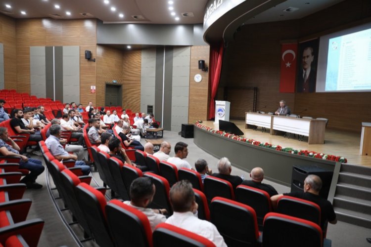 Kayseri Melikgazi'de müteahhitlere dönüşüm sunumu -