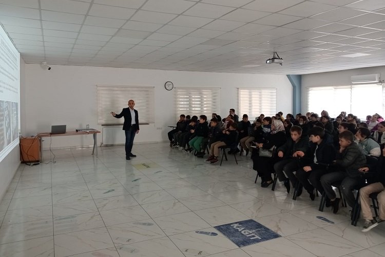 Kayseri Melikgazi'de öğrencilere sıfır atık eğitimi -