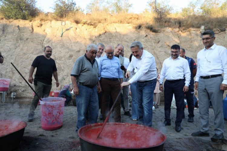 Kayseri Melikgazi'de salça kaynatma günleri -