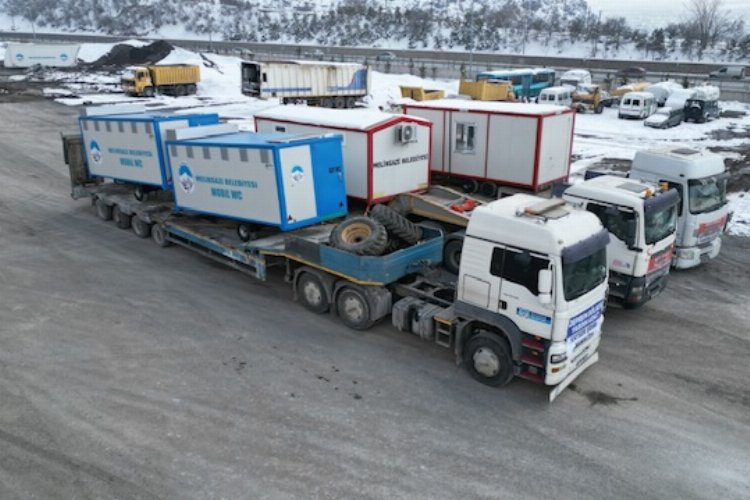 Kayseri Melikgazi'den deprem bölgesine konteynır -