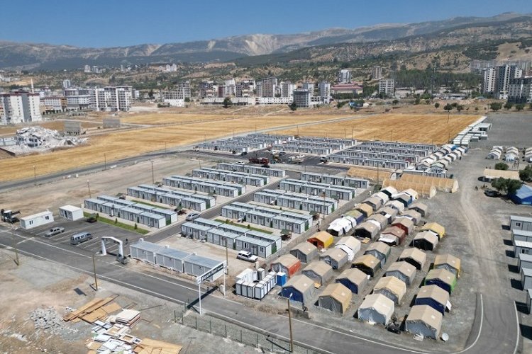 Kayseri Melikgazi'den depremzedelere yardım eli -